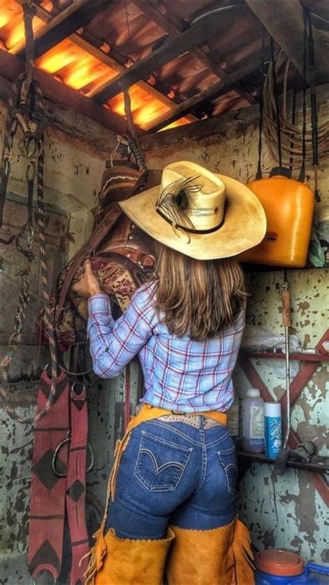 Horny Cowgirl Porn Videos 